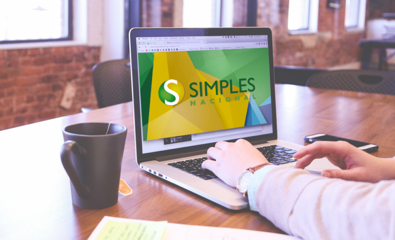 Receita Federal notifica devedores do Simples Nacional