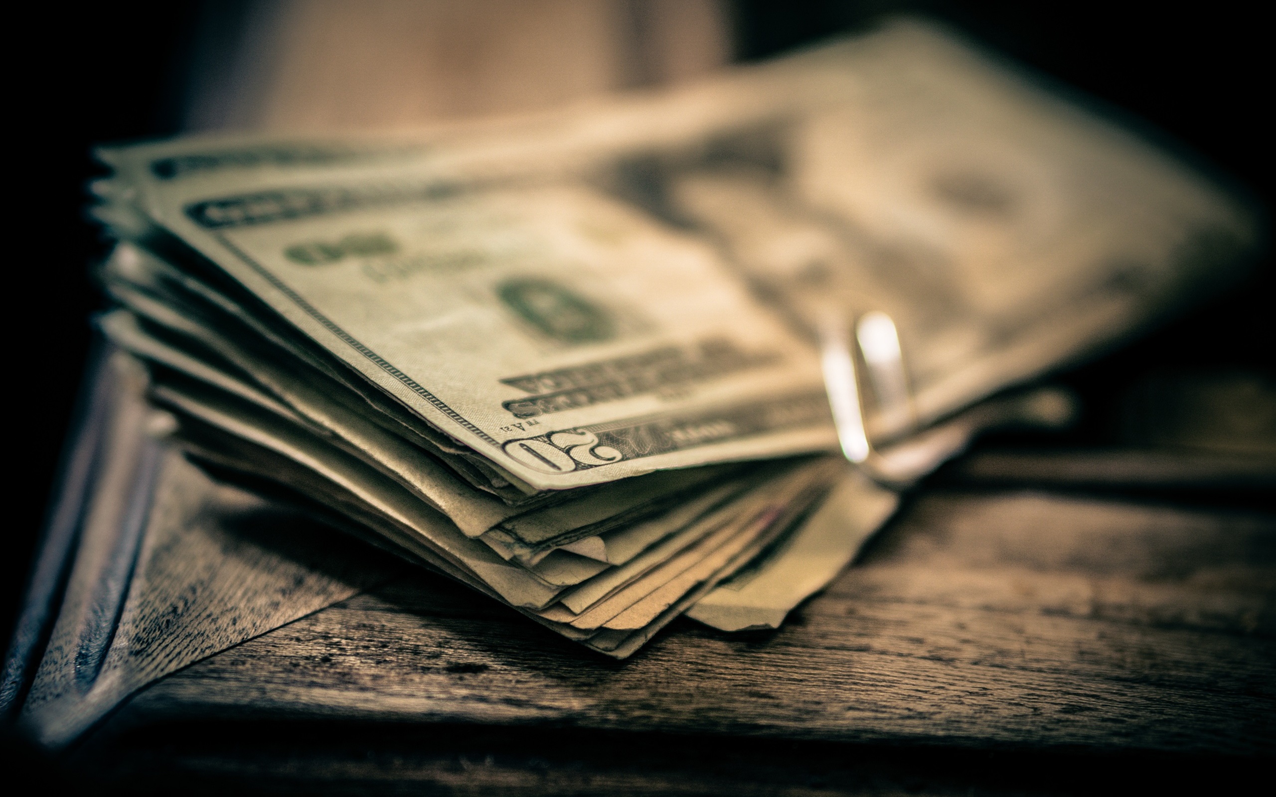 Receita começa a notificar contribuintes que aderiram a programa de repatriação